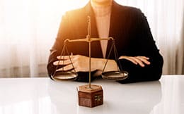 ¿Qué es un seguro de defensa jurídica?